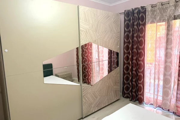 Shtepi me qera Apartament ne Tirane, 1+1, Mobilimi E mobiluar, Pagesa 600  Euro.