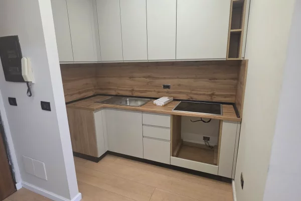 Shtepi me qera Apartament ne Tirane, 2+1, Mobilimi E mobiluar, Pagesa 800  Euro.