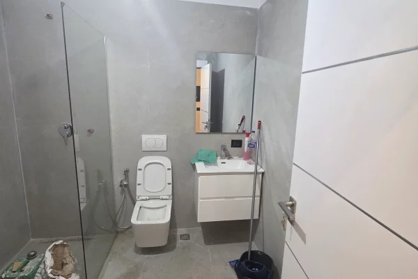 Shtepi me qera Apartament ne Tirane, 2+1, Mobilimi E mobiluar, Pagesa 800  Euro.
