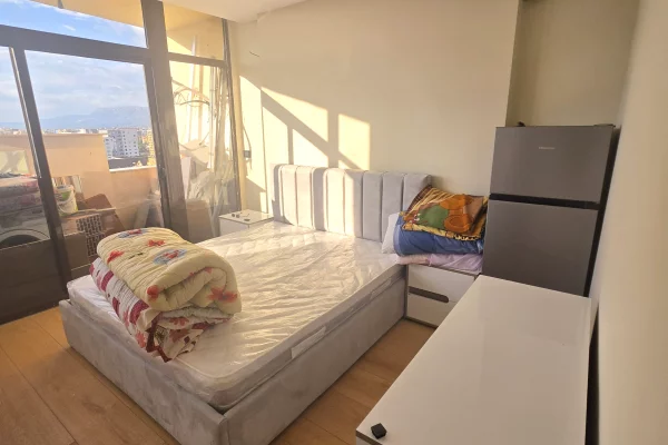 Shtepi me qera Apartament ne Tirane, 2+1, Mobilimi E mobiluar, Pagesa 800  Euro.