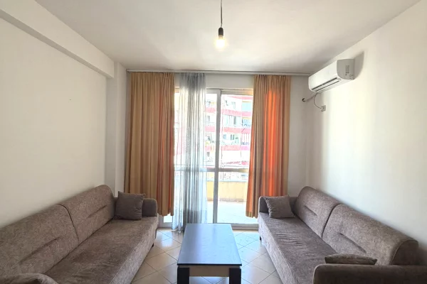 Shitet apartament 2+1+ ballkon ne Astir