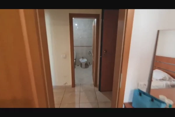 Shtepi me qera Apartament ne Tirane, 1+1, Mobilimi E mobiluar, Pagesa 55,000  Leke.