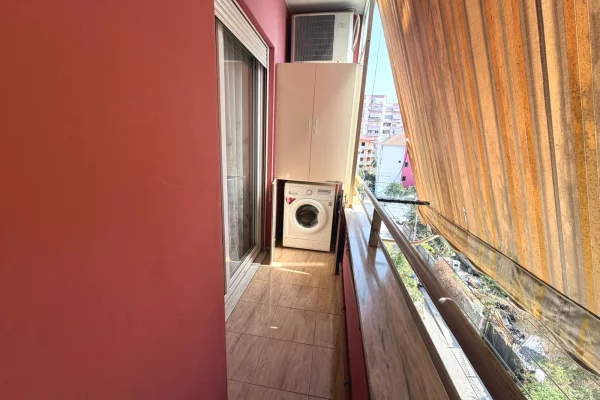 Shtepi me qera Apartament ne Tirane, 2+1, Mobilimi E mobiluar, Pagesa 65,000  Leke.