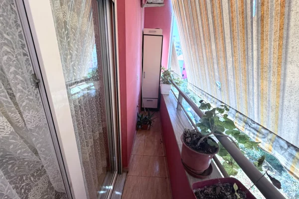 Shtepi me qera Apartament ne Tirane, 2+1, Mobilimi E mobiluar, Pagesa 65,000  Leke.