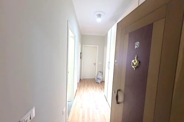 Shtepi me qera Apartament ne Tirane, 2+1, Mobilimi E mobiluar, Pagesa 65,000  Leke.