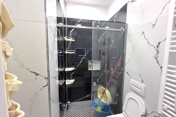 Shtepi me qera Apartament ne Tirane, 2+1, Mobilimi E mobiluar, Pagesa 65,000  Leke.