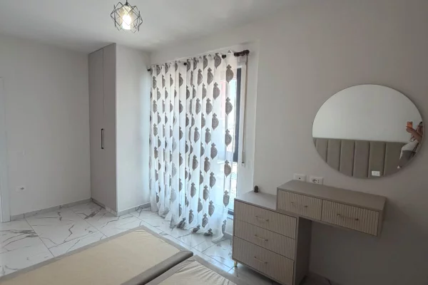 Shtepi me qera Apartament ne Tirane, 1+1, Mobilimi E mobiluar, Pagesa 55,000  Leke.