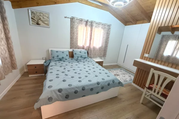 Shtepi me qera Apartament ne Tirane, 1+1, Mobilimi E mobiluar, Pagesa 50,000  Leke.