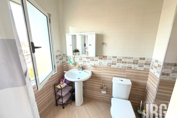 Shtepi me qera Apartament ne Tirane, Garsoniere, Mobilimi E mobiluar, Pagesa 45,000  Leke.