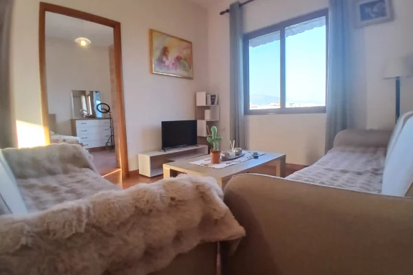 Shtepi me qera Apartament ne Tirane, 2+1, Mobilimi E mobiluar, Pagesa 65,000  Leke.