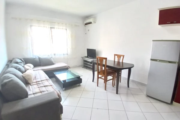 JEPET ME QERA APARTAMENT21+1📍Astir , bar Santana