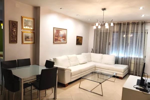 JEPET ME QERA APARTAMENT 2+1🔥  📍 21 Dhjetori; Hotel Mondial 