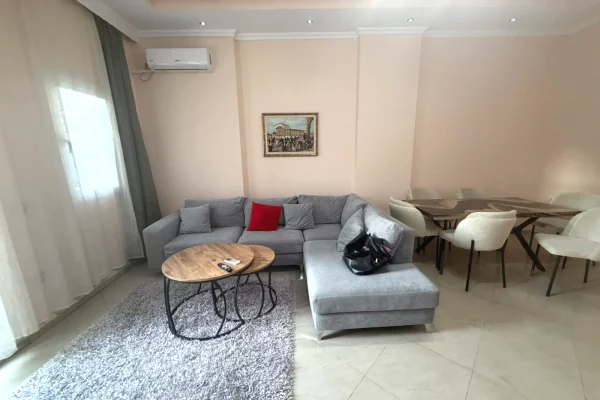 Shtepi me qera Apartament ne Tirane, 2+1, Mobilimi E mobiluar, Pagesa 60,000  Leke.