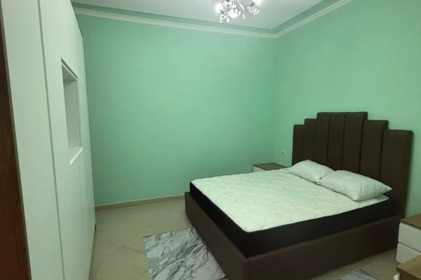 Shtepi me qera Apartament ne Tirane, 2+1, Mobilimi E mobiluar, Pagesa 60,000  Leke.