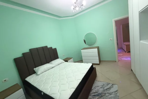 Shtepi me qera Apartament ne Tirane, 2+1, Mobilimi E mobiluar, Pagesa 60,000  Leke.