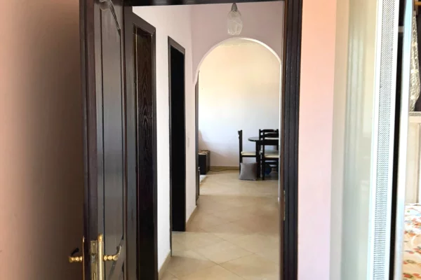 Shtepi me qera Apartament ne Tirane, 2+1, Mobilimi E mobiluar, Pagesa 400  Euro.