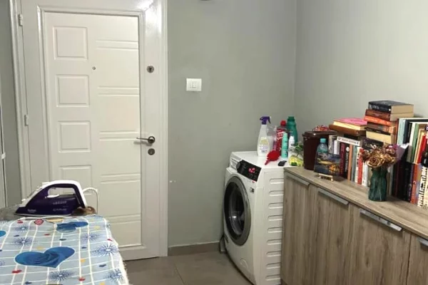 Shtepi me qera Apartament ne Tirane, 2+1, Mobilimi E mobiluar, Pagesa 55,000  Leke.