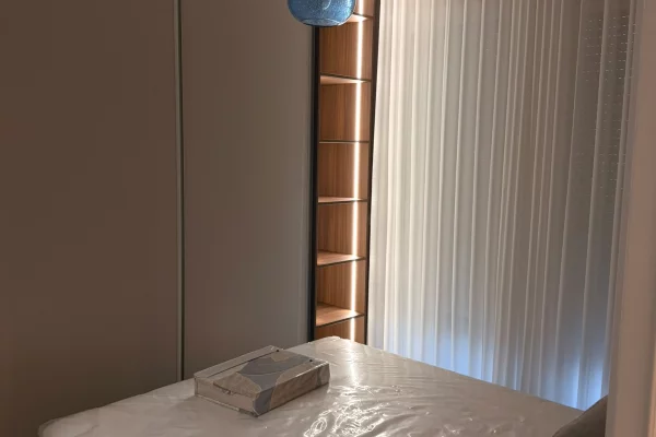Shtepi me qera Apartament ne Tirane, 2+1, Mobilimi E mobiluar, Pagesa 65,000  Leke.