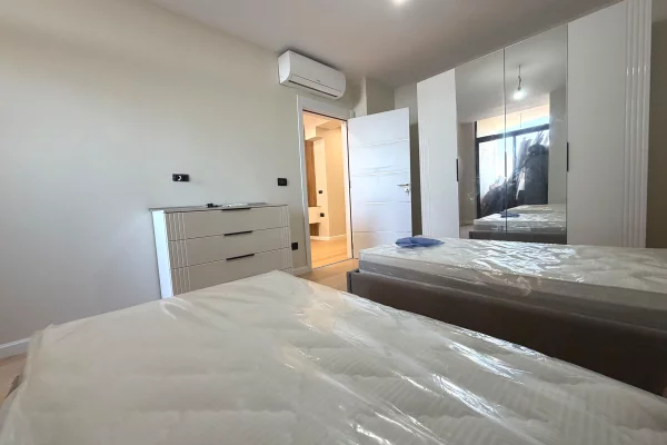 Shtepi me qera Apartament ne Tirane, 2+1, Mobilimi E mobiluar, Pagesa 80,000  Leke.