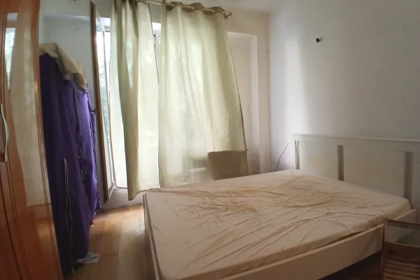 Shtepi me qera Apartament ne Tirane, 2+1, Mobilimi E mobiluar, Pagesa 55,000  Leke.