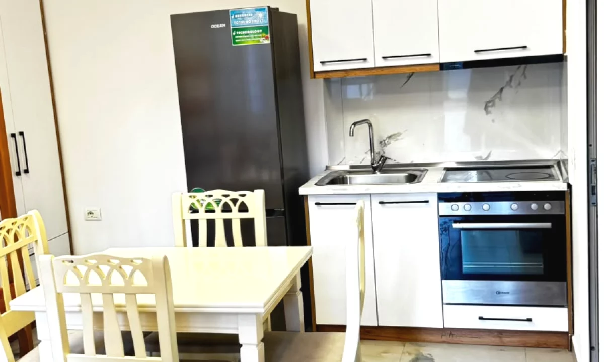Shtepi me qera Apartament ne Tirane, Garsoniere, Mobilimi E mobiluar, Pagesa 40,000  Leke.