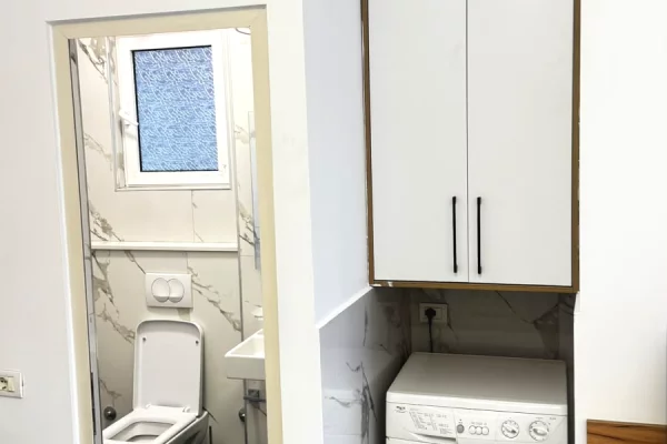 Shtepi me qera Apartament ne Tirane, Garsoniere, Mobilimi E mobiluar, Pagesa 40,000  Leke.