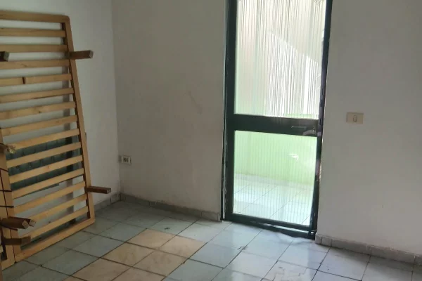 Shtepi me qera Apartament ne Tirane, 1+1, Mobilimi E mobiluar, Pagesa 37,000  Leke.