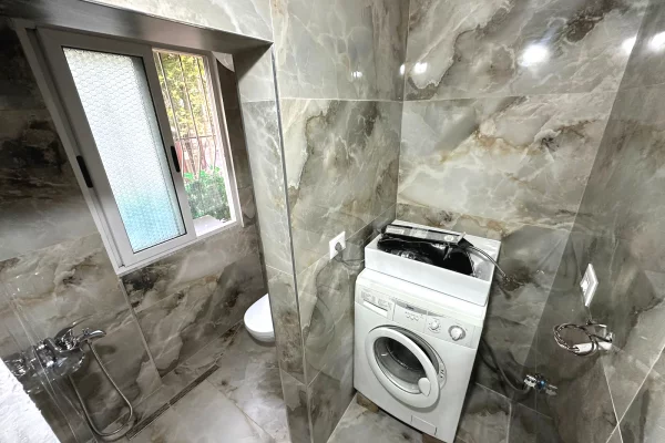 Shtepi me qera Apartament ne Tirane, 1+1, Mobilimi E mobiluar, Pagesa 50,000  Leke.