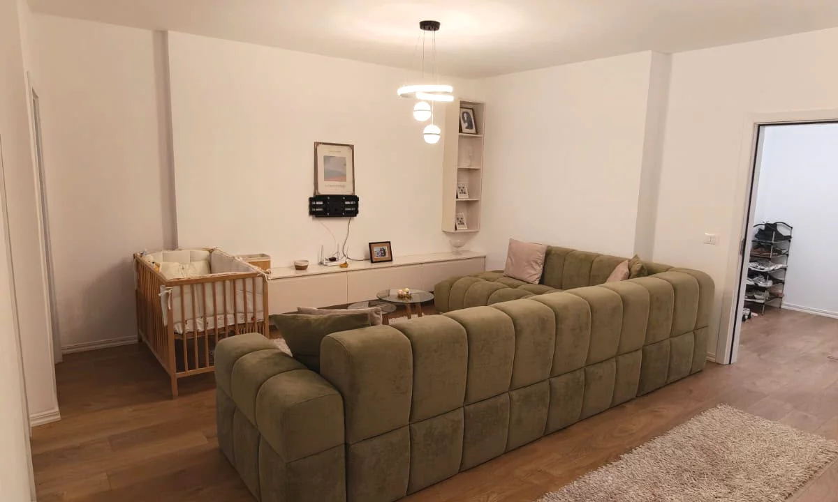 Shtepi me qera Apartament ne Tirane, 2+1, Mobilimi E mobiluar, Pagesa 50,000  Leke.