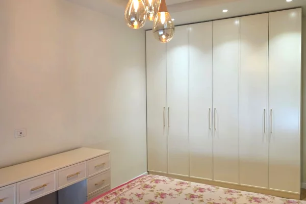 Shtepi me qera Apartament ne Tirane, 2+1, Mobilimi E mobiluar, Pagesa 850  Euro.