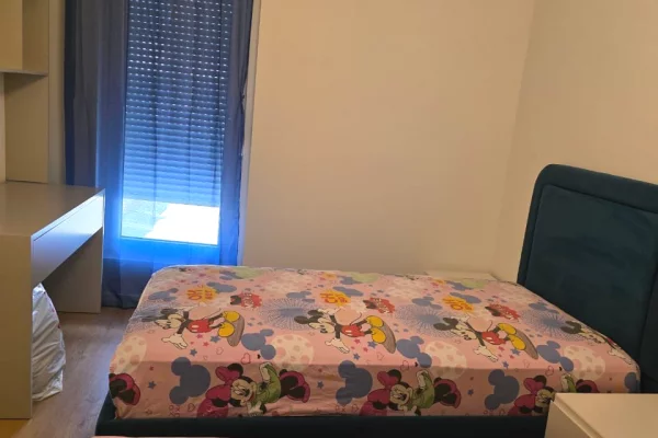 Shtepi me qera Apartament ne Tirane, 2+1, Mobilimi E mobiluar, Pagesa 850  Euro.