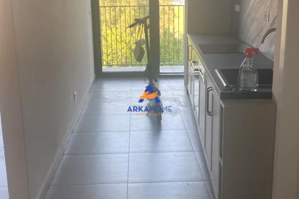 JEPET AMBJENT ME QIRA REZIDENCA LAKE VIEW 