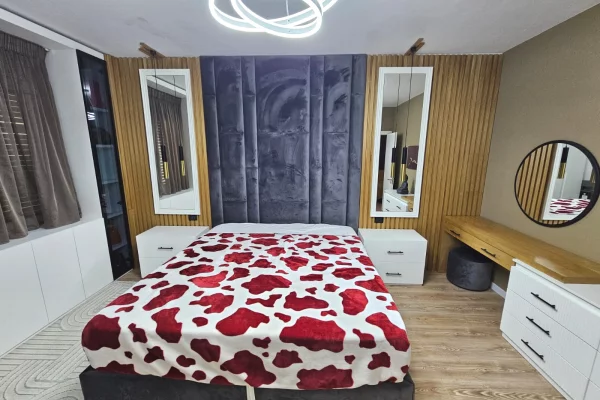 Shtepi ne shitje Apartament ne Tirane, 2+1, Mobilimi E mobiluar, Pagesa 18,000,000  Leke.