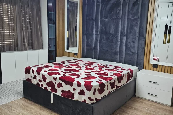 Shtepi ne shitje Apartament ne Tirane, 2+1, Mobilimi E mobiluar, Pagesa 18,000,000  Leke.