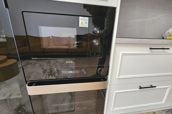 Shtepi ne shitje Apartament ne Tirane, 2+1, Mobilimi E mobiluar, Pagesa 18,000,000  Leke.