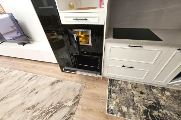 Shtepi ne shitje Apartament ne Tirane, 2+1, Mobilimi E mobiluar, Pagesa 18,000,000  Leke.
