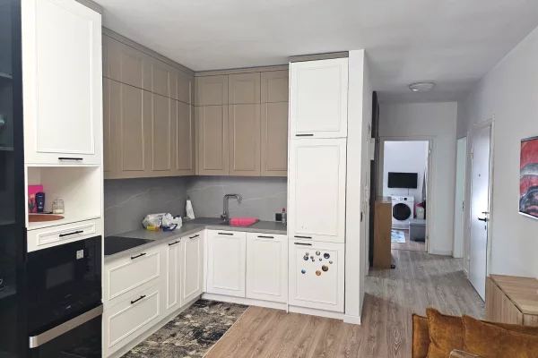 Shtepi me qera Apartament ne Tirane, 2+1, Mobilimi E mobiluar, Pagesa 75,000  Leke.