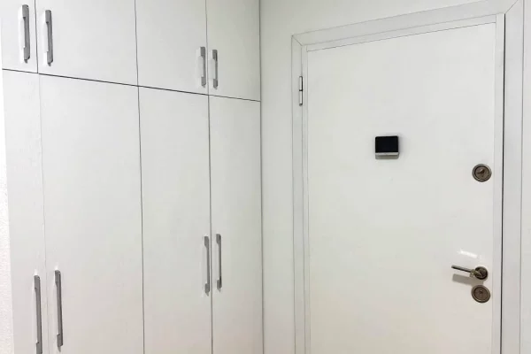 Shtepi me qera Apartament ne Tirane, 2+1, Mobilimi E mobiluar, Pagesa 75,000  Leke.