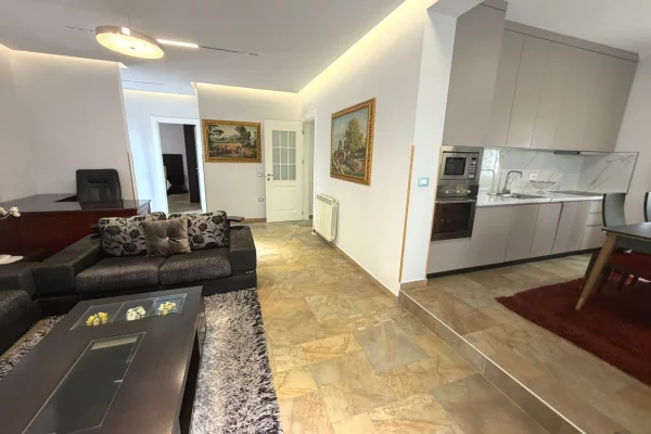 Shtepi me qera Apartament ne Tirane, 1+1, Mobilimi E mobiluar, Pagesa 55,000  Leke.