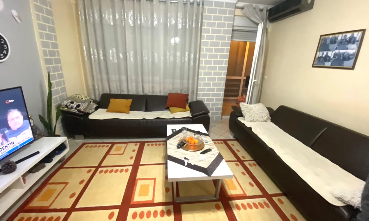 Shtepi me qera Apartament ne Tirane, 2+1, Mobilimi E mobiluar, Pagesa 60,000  Leke.