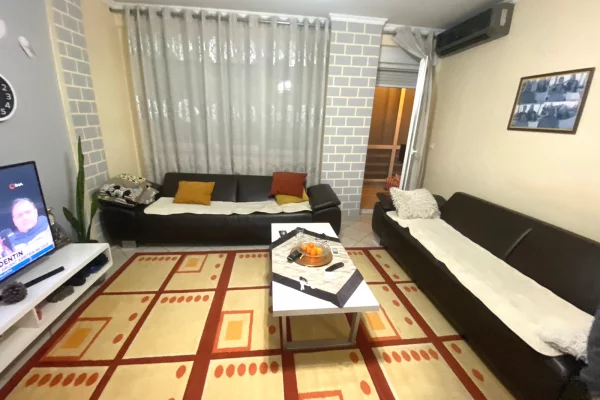 Jepet me qera apartament 2+1+2 tualete perballe Casa Italia