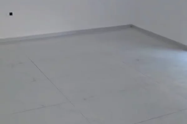 Shtepi me qera Apartament ne Tirane, 2+1, Mobilimi Pjeserisht e mobiluar, Pagesa 60,000  Leke.