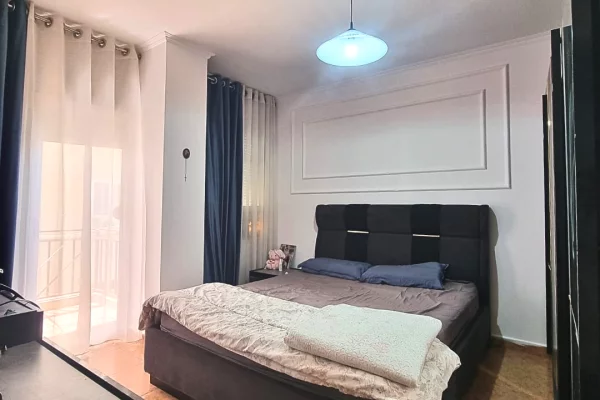 Shtepi me qera Apartament ne Tirane, 1+1, Mobilimi E mobiluar, Pagesa 70,000  Leke.