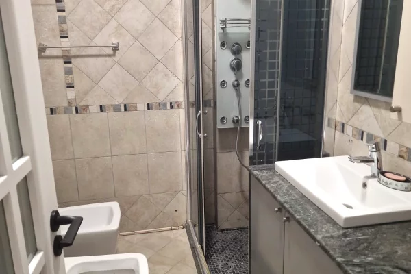 House for Sale Apartment in Tirana, 2+1, Furniture Furnished, Payment 249,000  Euro.