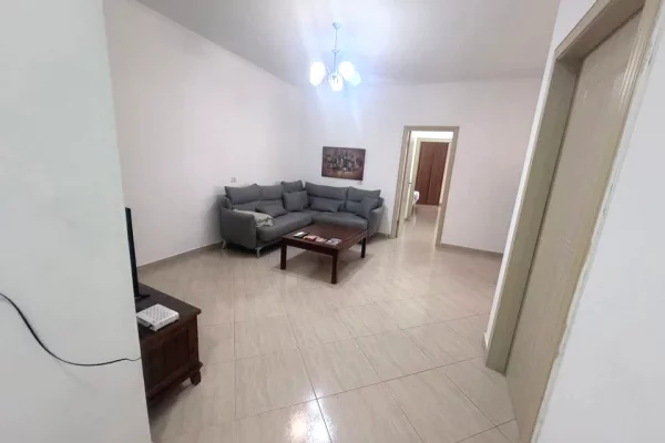 Shitet apartament 3+1 te Zogu i Zi mbrapa "Qatar Center