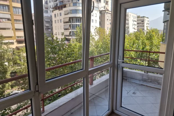 House for Rent Apartment in Tirana, 2+1, Furniture Emty, Payment 80,000  Leke.