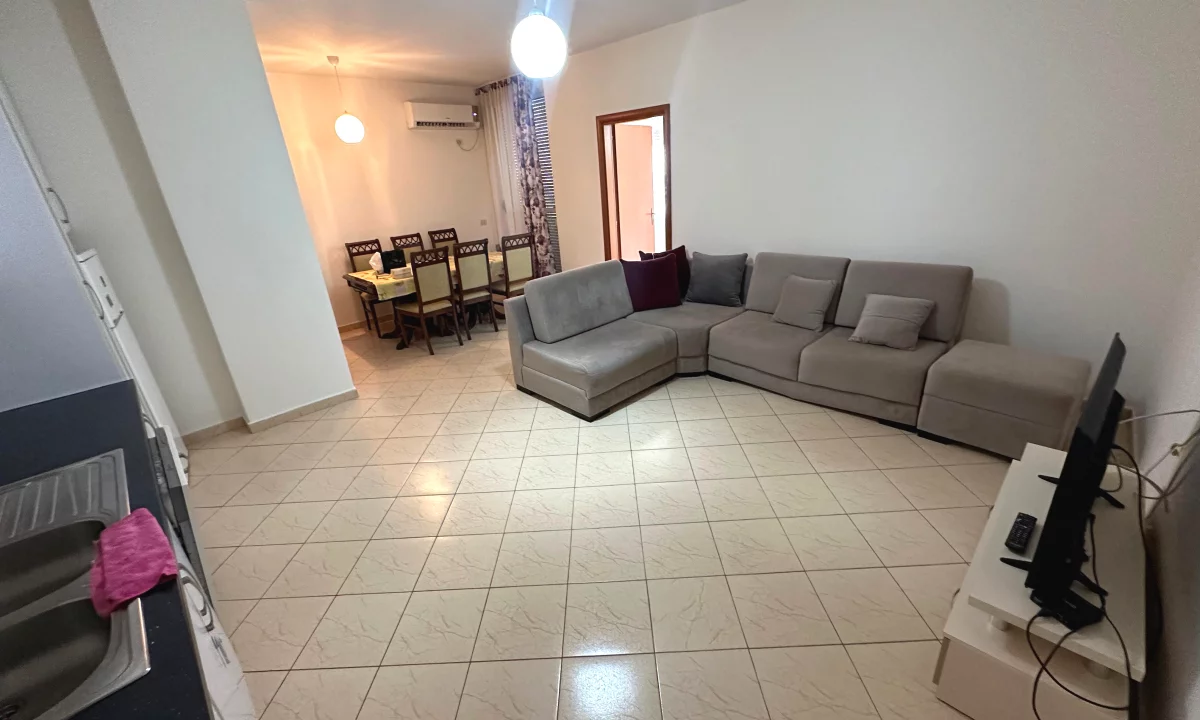 House for Rent Apartment in Tirana, 2+1, Furniture Furnished, Payment 45,000  Leke.