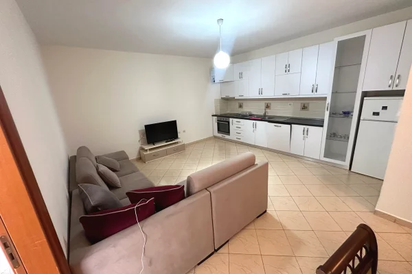 House for Rent Apartment in Tirana, 2+1, Furniture Furnished, Payment 45,000  Leke.