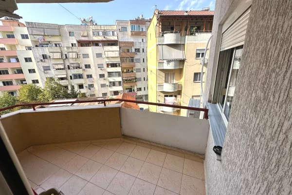 House for Rent Apartment in Tirana, 2+1, Furniture Furnished, Payment 45,000  Leke.
