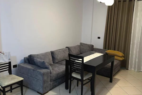 Shtepi me qera 1+1 ne Tirane - 48,000 Leke